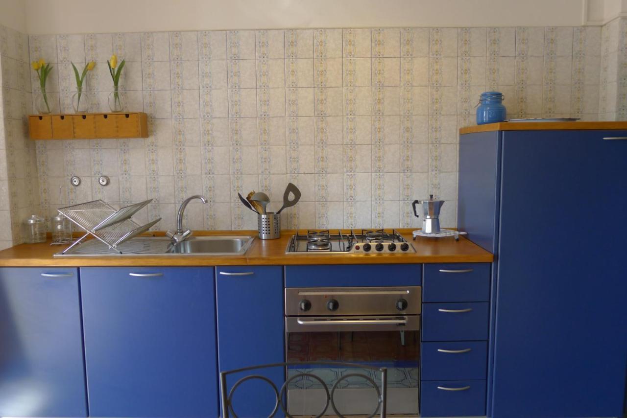 Casa Stefania Igea Marina Apartment เบลลาเรีย-อีเจอา มารีนา ภายนอก รูปภาพ