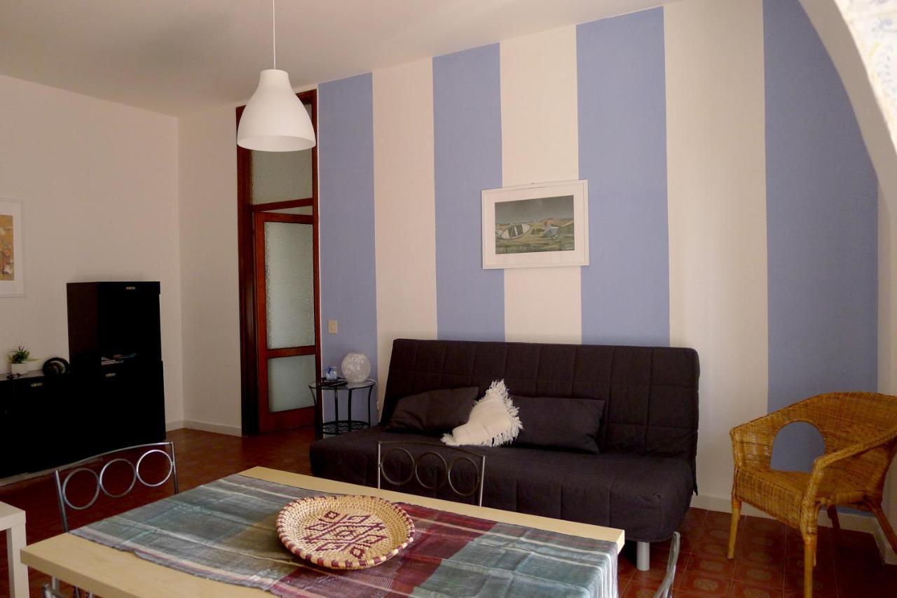 Casa Stefania Igea Marina Apartment เบลลาเรีย-อีเจอา มารีนา ภายนอก รูปภาพ