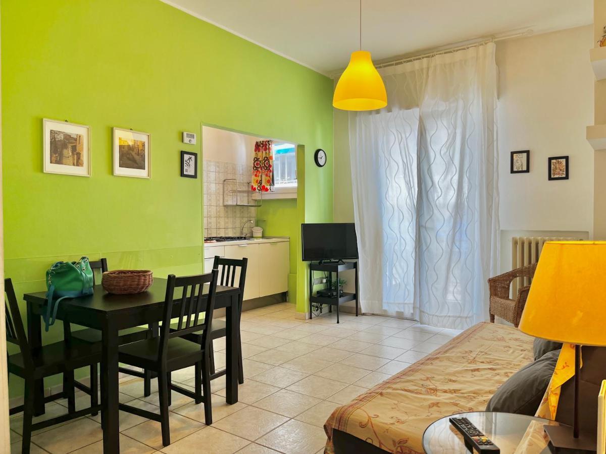 Casa Stefania Igea Marina Apartment เบลลาเรีย-อีเจอา มารีนา ภายนอก รูปภาพ